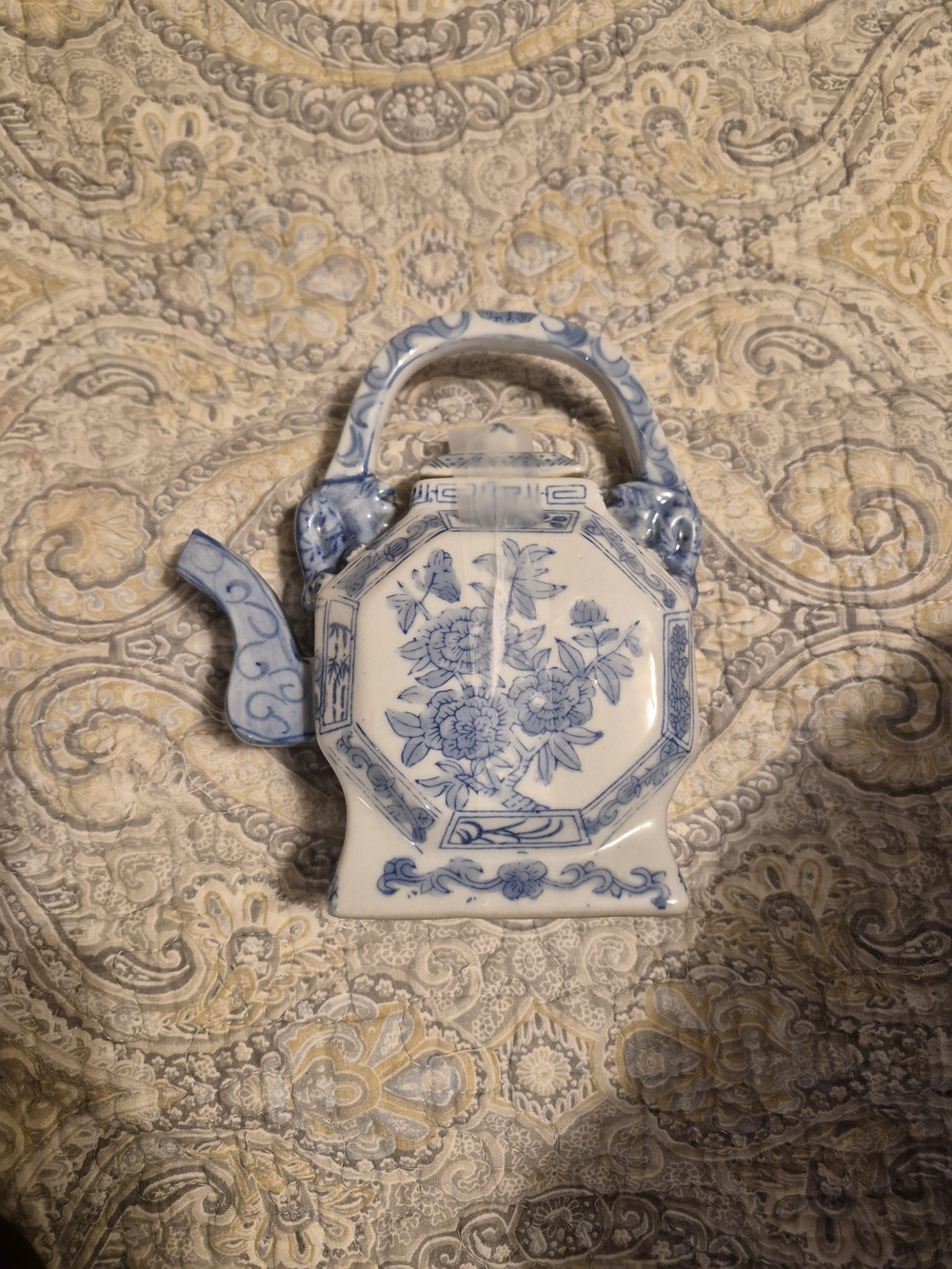 Blue & White Floral Porcelain Teapot - Elegant Ceramic Tea Kettle